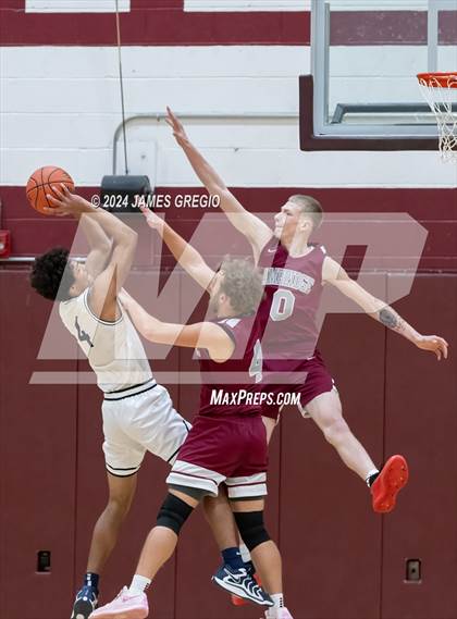Thumbnail 2 in Ambridge vs. Rochester photogallery.