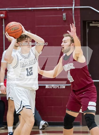 Thumbnail 2 in Ambridge vs. Rochester photogallery.