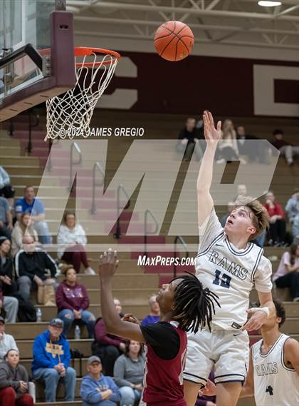 Thumbnail 3 in Ambridge vs. Rochester photogallery.
