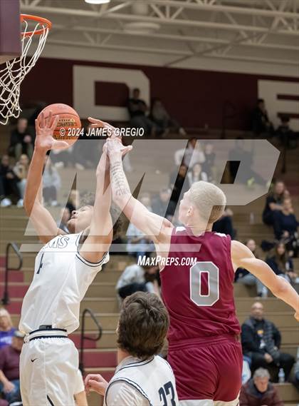 Thumbnail 3 in Ambridge vs. Rochester photogallery.