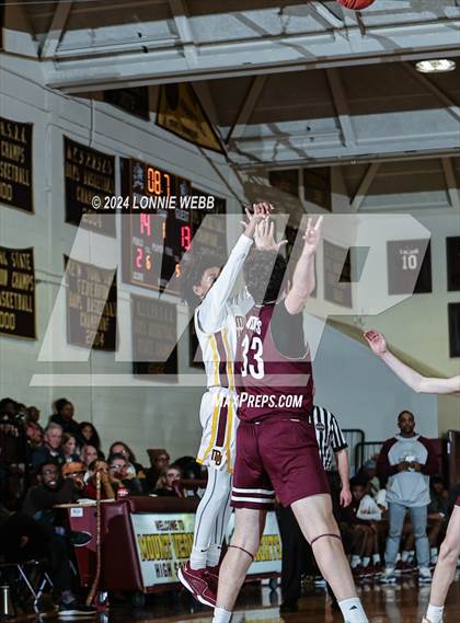 Thumbnail 3 in Scarsdale vs Mount Vernon photogallery.