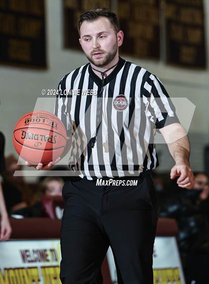 Thumbnail 2 in Scarsdale vs Mount Vernon photogallery.