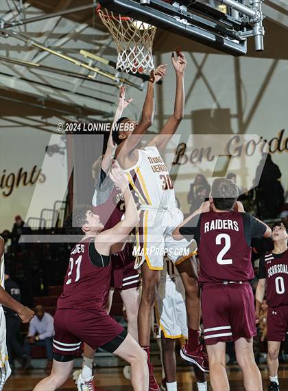 Thumbnail 3 in Scarsdale vs Mount Vernon photogallery.