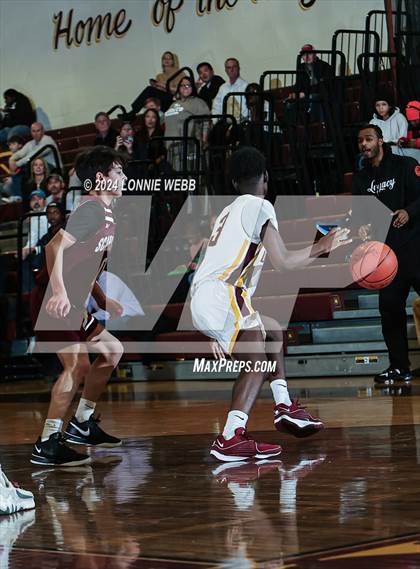 Thumbnail 3 in Scarsdale vs Mount Vernon photogallery.