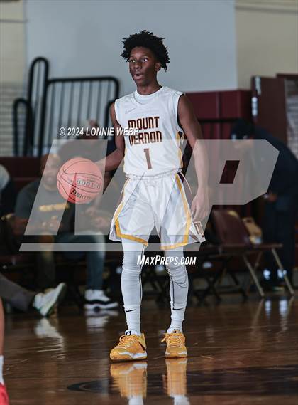 Thumbnail 3 in Scarsdale vs Mount Vernon photogallery.