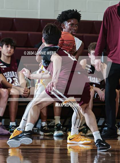 Thumbnail 3 in Scarsdale vs Mount Vernon photogallery.