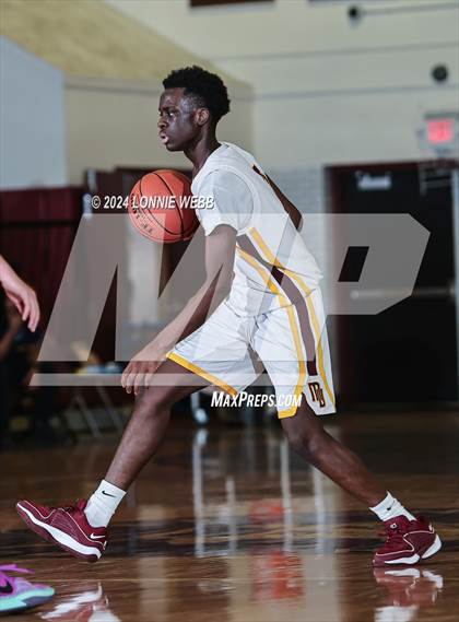 Thumbnail 3 in Scarsdale vs Mount Vernon photogallery.