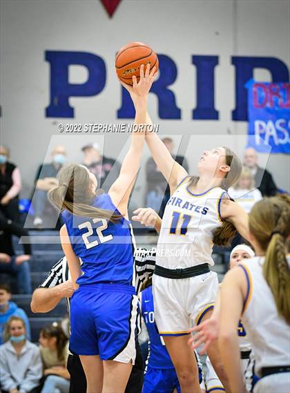 Thumbnail 2 in Toutle Lake vs Adna (WIAA 2B District Playoff) photogallery.
