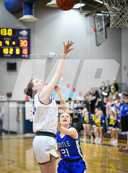 Thumbnail 1 in Toutle Lake vs Adna (WIAA 2B District Playoff) photogallery.