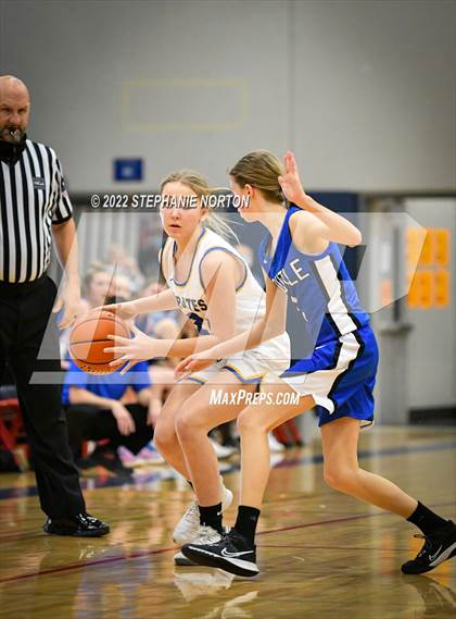 Thumbnail 2 in Toutle Lake vs Adna (WIAA 2B District Playoff) photogallery.
