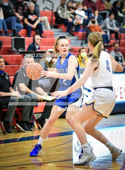 Thumbnail 3 in Toutle Lake vs Adna (WIAA 2B District Playoff) photogallery.