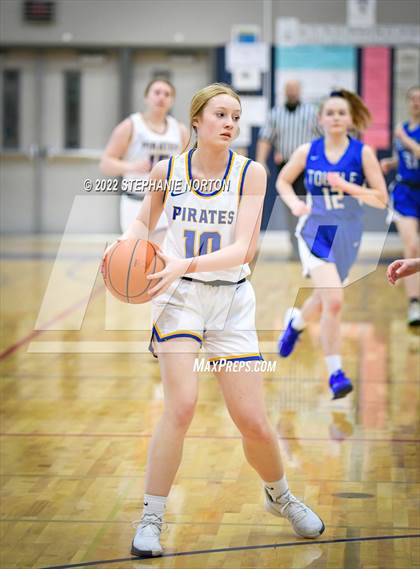 Thumbnail 2 in Toutle Lake vs Adna (WIAA 2B District Playoff) photogallery.