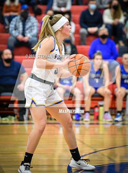 Thumbnail 3 in Toutle Lake vs Adna (WIAA 2B District Playoff) photogallery.