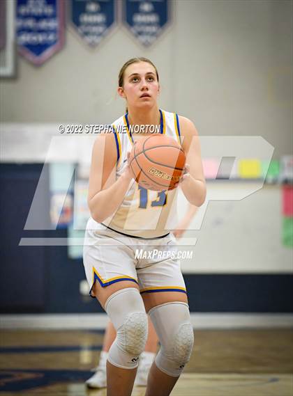 Thumbnail 2 in Toutle Lake vs Adna (WIAA 2B District Playoff) photogallery.