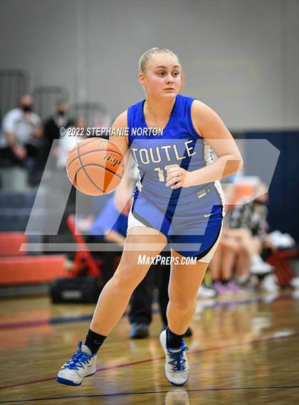 Thumbnail 3 in Toutle Lake vs Adna (WIAA 2B District Playoff) photogallery.
