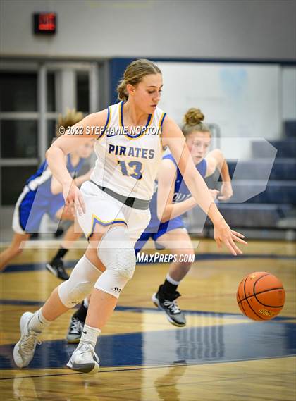 Thumbnail 2 in Toutle Lake vs Adna (WIAA 2B District Playoff) photogallery.