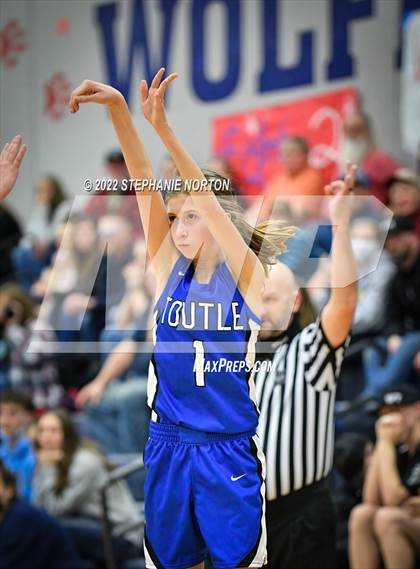 Thumbnail 2 in Toutle Lake vs Adna (WIAA 2B District Playoff) photogallery.