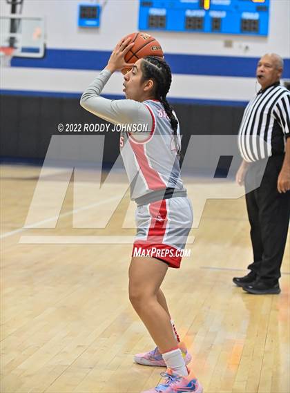 Thumbnail 1 in Pearland vs Judson (McDonald's Texas Invitational) photogallery.