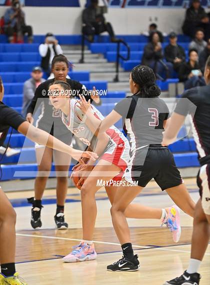 Thumbnail 3 in Pearland vs Judson (McDonald's Texas Invitational) photogallery.