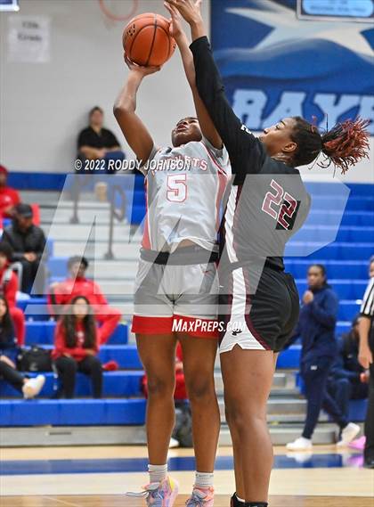 Thumbnail 2 in Pearland vs Judson (McDonald's Texas Invitational) photogallery.