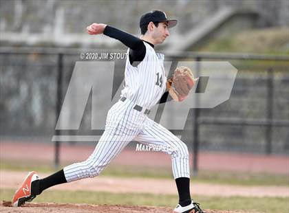 Thumbnail 2 in Mamaroneck Baseball (Extending the Season) photogallery.