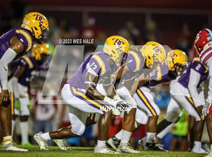 Thumbnail 2 in Grenada @ DeSoto Central photogallery.