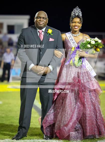Thumbnail 2 in Grenada @ DeSoto Central photogallery.