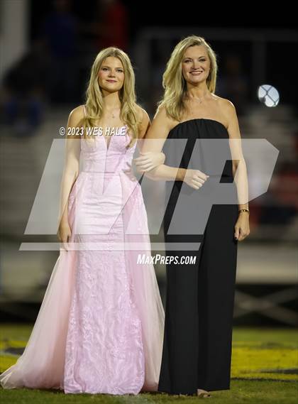 Thumbnail 2 in Grenada @ DeSoto Central photogallery.