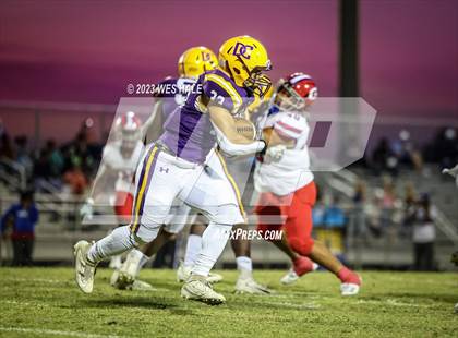 Thumbnail 2 in Grenada @ DeSoto Central photogallery.