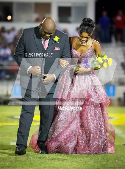 Thumbnail 2 in Grenada @ DeSoto Central photogallery.
