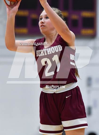 Thumbnail 2 in Berthoud @ Littleton photogallery.