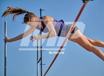 Thumbnail 2 in UIL 6A Track & Field Area 21&22 (Pole Vault) photogallery.