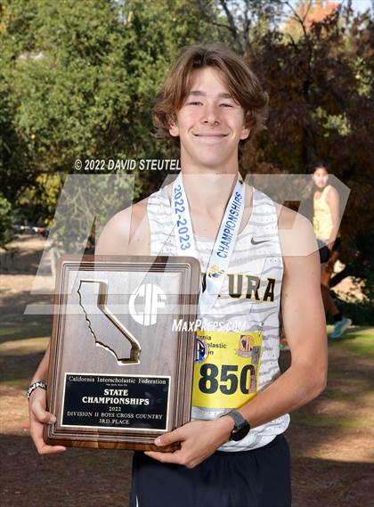 Thumbnail 2 in CIF State Cross Country Championships (Boys Awards) photogallery.