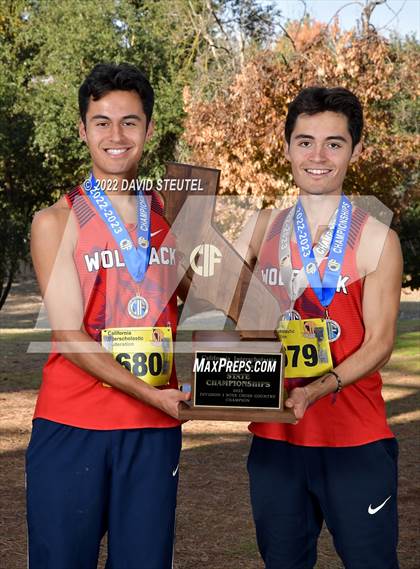 Thumbnail 3 in CIF State Cross Country Championships (Boys Awards) photogallery.