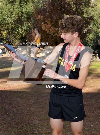Thumbnail 1 in CIF State Cross Country Championships (Boys Awards) photogallery.