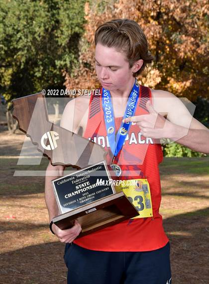Thumbnail 1 in CIF State Cross Country Championships (Boys Awards) photogallery.