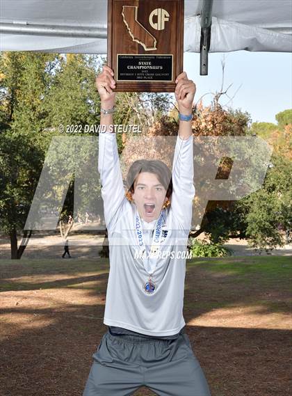 Thumbnail 2 in CIF State Cross Country Championships (Boys Awards) photogallery.