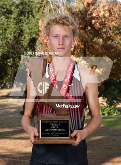 Thumbnail 1 in CIF State Cross Country Championships (Boys Awards) photogallery.