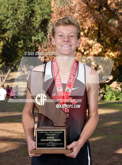 Thumbnail 1 in CIF State Cross Country Championships (Boys Awards) photogallery.