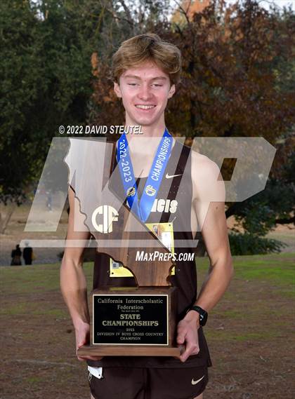 Thumbnail 2 in CIF State Cross Country Championships (Boys Awards) photogallery.