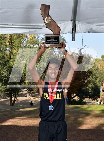 Thumbnail 2 in CIF State Cross Country Championships (Boys Awards) photogallery.