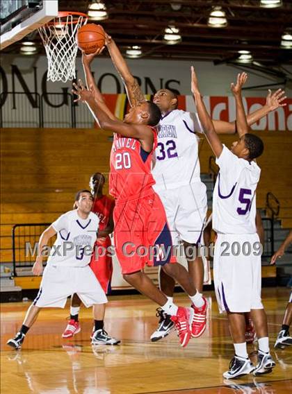 Thumbnail 1 in Warren vs. Manvel (McDonalds Texas Invitational) photogallery.