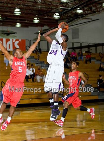 Thumbnail 1 in Warren vs. Manvel (McDonalds Texas Invitational) photogallery.