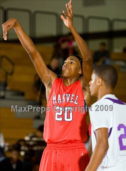 Thumbnail 3 in Warren vs. Manvel (McDonalds Texas Invitational) photogallery.