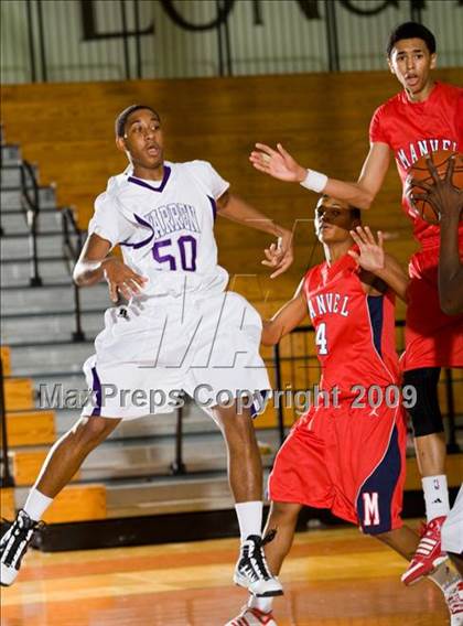 Thumbnail 3 in Warren vs. Manvel (McDonalds Texas Invitational) photogallery.