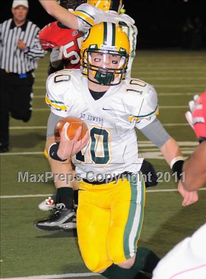 Thumbnail 1 in Glenville vs. St. Edward (OHSAA D1 Regional Semifinal) photogallery.