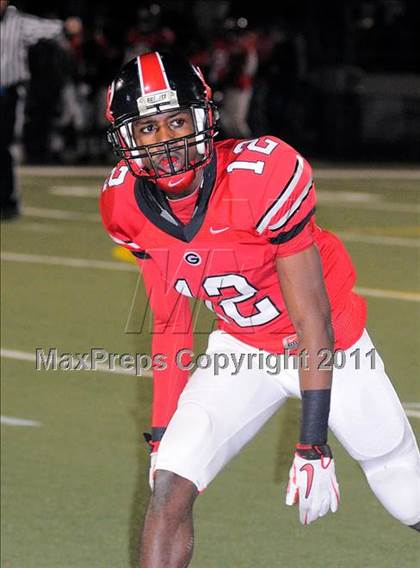Thumbnail 3 in Glenville vs. St. Edward (OHSAA D1 Regional Semifinal) photogallery.