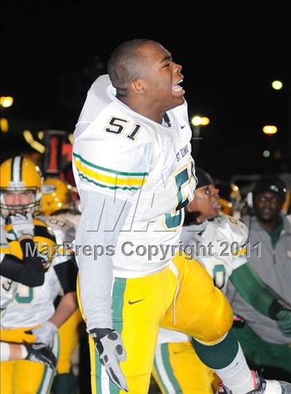 Thumbnail 3 in Glenville vs. St. Edward (OHSAA D1 Regional Semifinal) photogallery.
