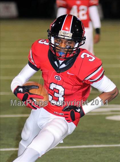 Thumbnail 1 in Glenville vs. St. Edward (OHSAA D1 Regional Semifinal) photogallery.