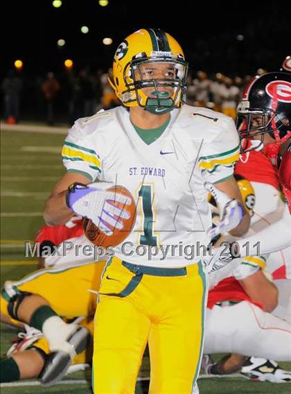 Thumbnail 1 in Glenville vs. St. Edward (OHSAA D1 Regional Semifinal) photogallery.